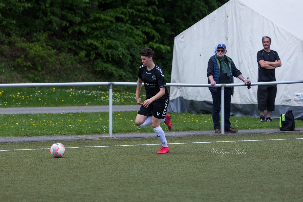 Bild 161 - B-Juniorinnen Pokalfinale SV Henstedt Ulzburg - SG Holstein Sued : 2:0